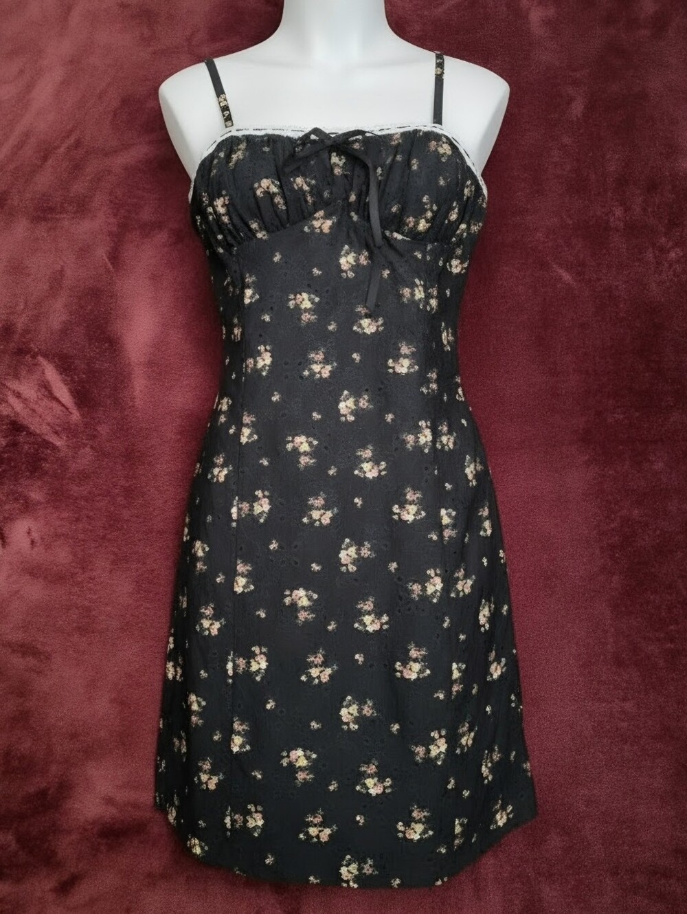 UKNOWN SOURCE BLACK FLORAL MINI SLIP DRESS